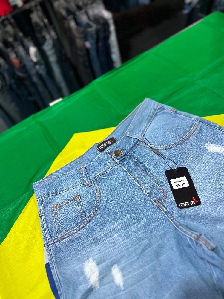 BERMUDA JEANS